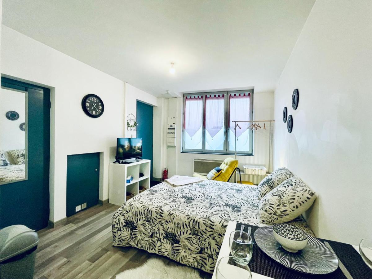 Le Colombus Apartment Sainte-Colombe  Екстериор снимка