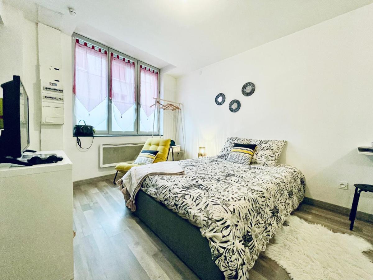 Le Colombus Apartment Sainte-Colombe  Екстериор снимка